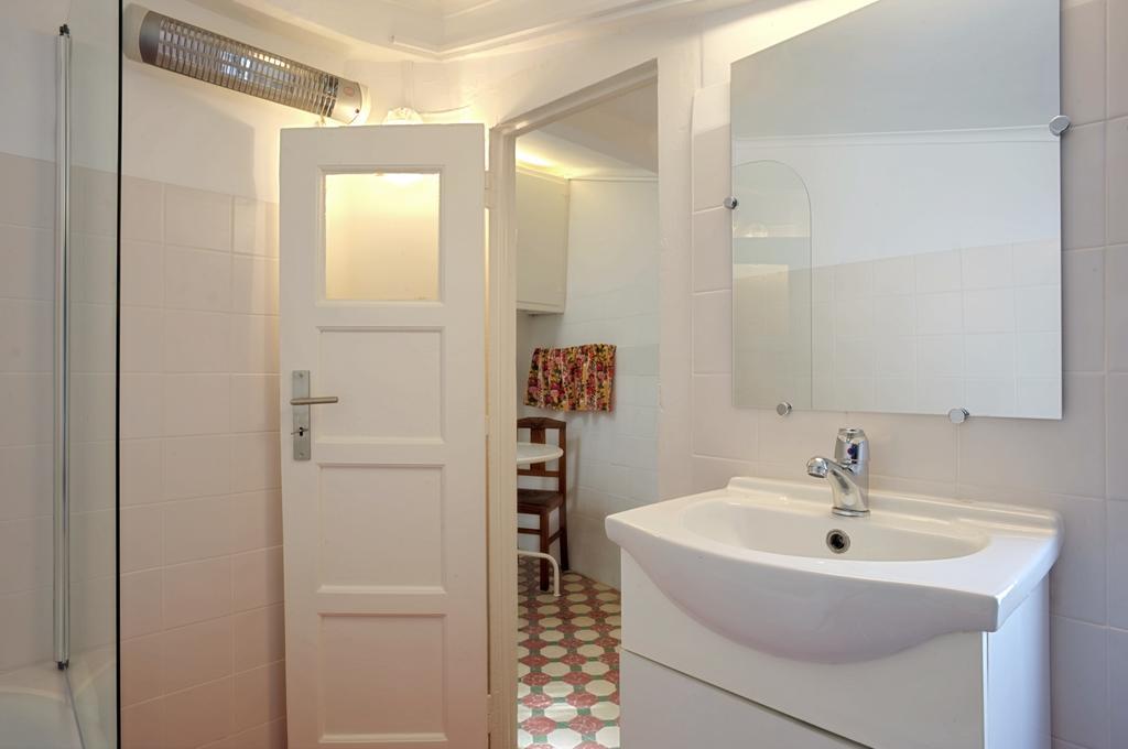 TRAVEL LIKE A LOCAL, ALFAMA! Deolinda Cosy Home&Amazing View Lisboa Oda fotoğraf